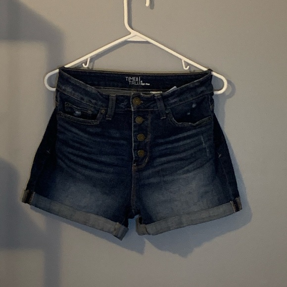 time and tru high rise jean shorts size 6 - Picture 2 of 4